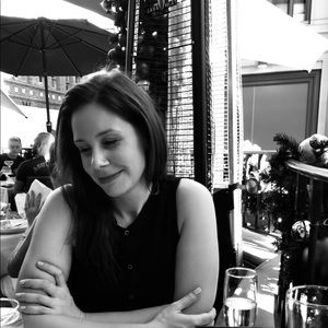 Meet your Posher, Laura